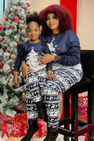 Laden Sie das Bild in den Galerie-Viewer, Marineblaues Weihnachtlich bedrucktes Familien-Outfit Passendes Schlafanzug-Set