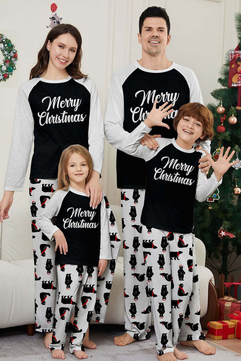 Laden Sie das Bild in den Galerie-Viewer, Schwarzes Langärmliges Weihnachtsbedrucktes Familien Schlafanzugset mit passendem Kleidungsmuster