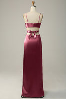 Laden Sie das Bild in den Galerie-Viewer, Spaghettiträger ausgeschnittenes oliv langes Brautjungfernkleid mit Schlitz