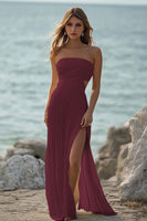 Laden Sie das Bild in den Galerie-Viewer, Trägerloses Weißes A-Linie Boho Strandkleid mit Schlitz