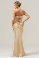 Laden Sie das Bild in den Galerie-Viewer, Meerjungfrau Spaghettiträger Lila Brautjungfernkleid