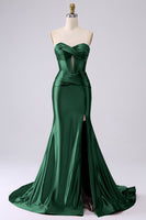 Laden Sie das Bild in den Galerie-Viewer, Fuchsia Trägerloses Satin Meerjungfrauen Korsett Langes Übergröße Ballkleid mit Schlitz