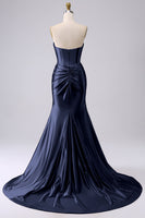 Laden Sie das Bild in den Galerie-Viewer, Fuchsia Trägerloses Satin Meerjungfrauen Korsett Langes Übergröße Ballkleid mit Schlitz
