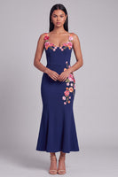 Laden Sie das Bild in den Galerie-Viewer, Hellgelbes Meerjungfrauenlanges Blumenkleid mit Applikationen
