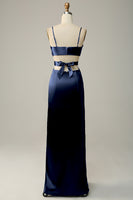 Laden Sie das Bild in den Galerie-Viewer, Spaghettiträger ausgeschnittenes oliv langes Brautjungfernkleid mit Schlitz