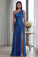 Laden Sie das Bild in den Galerie-Viewer, Golden Einschulteriges Falten Langes Festkleid mit Schlitz