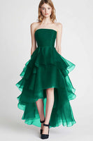 Laden Sie das Bild in den Galerie-Viewer, Organza A Linie Marineblaues Trägerloses Gestuftes Ballkleid