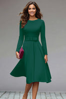 Laden Sie das Bild in den Galerie-Viewer, Flieder A-Linie Midikleid mit Rundhalsausschnitt und Gürtel