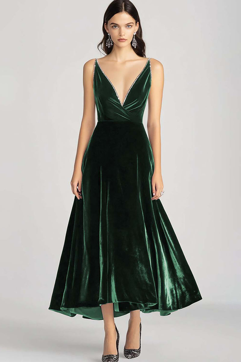 Laden Sie das Bild in den Galerie-Viewer, Burgunderrotes Spaghettiträger V-Ausschnitt Samt Ballkleid