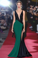 Laden Sie das Bild in den Galerie-Viewer, Etui Schwarz Weißes Langes Galakleid mit tiefem V-Ausschnitt