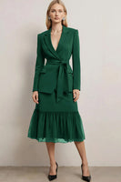 Laden Sie das Bild in den Galerie-Viewer, Dunkelviolette 2-teilige Bleistift Midi Business Anzüge mit Spitzenrevers