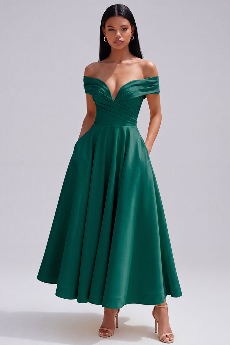Laden Sie das Bild in den Galerie-Viewer, Off-the-shoulder gelbes, gerafftes A-Linien-Maxikleid mit Taschen