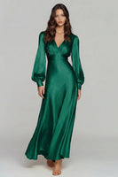 Laden Sie das Bild in den Galerie-Viewer, Champagner Satin V-Ausschnitt A-Linie Langes Ballkleid