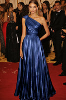 Laden Sie das Bild in den Galerie-Viewer, Goldenes A-Linie Metallic Satin Abendkleid mit einer Schulter