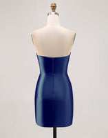 Laden Sie das Bild in den Galerie-Viewer, Fuchsia Trägerloses Perlenbesetztes Figurbetontes Abiballkleid mit Schlitz