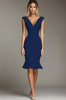 Laden Sie das Bild in den Galerie-Viewer, Weißes Figurbetontes Kurzes Standesamtkleid mit V-Ausschnitt