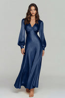Laden Sie das Bild in den Galerie-Viewer, Champagner Satin V-Ausschnitt A-Linie Langes Ballkleid