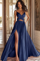 Laden Sie das Bild in den Galerie-Viewer, A Linie Rosa Plissee Ballkleid mit V-Ausschnitt und Schlitz