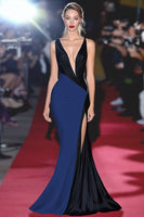 Laden Sie das Bild in den Galerie-Viewer, Etui Schwarz Weißes Langes Galakleid mit tiefem V-Ausschnitt