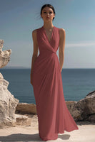 Laden Sie das Bild in den Galerie-Viewer, Weißes Langes Standesamtkleid mit V-Ausschnitt und Rüschen