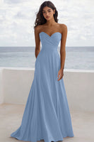 Laden Sie das Bild in den Galerie-Viewer, Trägerloses Burgundy Abendkleid in A-Linie mit Rüschen