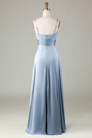 Laden Sie das Bild in den Galerie-Viewer, Schlüsselloch Spaghettiträger Matcha Brautjungfernkleid mit Schlitz