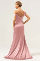 Laden Sie das Bild in den Galerie-Viewer, Kaffee Meerjungfrau Schulterkaltes Korsett Rüschen Langes Brautjungfernkleid mit Schlitz