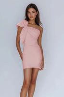 Laden Sie das Bild in den Galerie-Viewer, Weißes Bodycon Standesamtkleid mit einer Schulterschleife