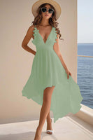 Laden Sie das Bild in den Galerie-Viewer, Ein Chiffon Standesamtkleid mit V-Ausschnitt und Rüschen