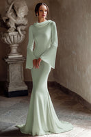 Laden Sie das Bild in den Galerie-Viewer, Elfenbein Meerjungfrauen Brautkleid mit Wasserfallausschnitt