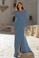 Laden Sie das Bild in den Galerie-Viewer, Elfenbein Brautkleid aus Satin mit Bateau-Ausschnitt und Schlitz