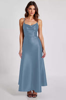 Laden Sie das Bild in den Galerie-Viewer, Marineblaues Satin Ballkleid mit Spaghettiträgern in A-Linie