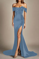 Laden Sie das Bild in den Galerie-Viewer, Schulterfreies Meerjungfrau Schwarzes Ballkleid mit Schlitz