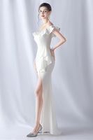 Laden Sie das Bild in den Galerie-Viewer, Burgunderrotes Meerjungfrau Schulterfreies Langes Ballkleid mit Rüschen