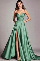 Laden Sie das Bild in den Galerie-Viewer, Dusty Sage Trägerloses Langes Ballkleid aus Satin mit Rüschen und Schlitz