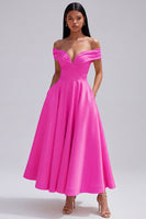 Laden Sie das Bild in den Galerie-Viewer, Off-the-shoulder gelbes, gerafftes A-Linien-Maxikleid mit Taschen