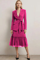 Laden Sie das Bild in den Galerie-Viewer, Dunkelviolette 2-teilige Bleistift Midi Business Anzüge mit Spitzenrevers