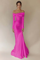 Laden Sie das Bild in den Galerie-Viewer, Weißes Schulterfreies Meerjungfrauen Brautkleid mit langen Ärmeln