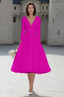 Laden Sie das Bild in den Galerie-Viewer, A-Linie Elfenbein Midi Standesamtkleid mit V-Ausschnitt