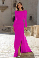 Laden Sie das Bild in den Galerie-Viewer, Elfenbein Brautkleid aus Satin mit Bateau-Ausschnitt und Schlitz