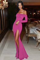 Laden Sie das Bild in den Galerie-Viewer, Burgundy Schulterfreies Satin Etui Galakleid mit Schlitz