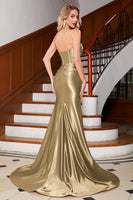 Laden Sie das Bild in den Galerie-Viewer, Funkelndes Mermaid Fuchsia Korsett Ballkleid mit Schlitz