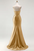 Laden Sie das Bild in den Galerie-Viewer, Rotes Trägerloses Meerjungfrauen Korsett Gerafftes Satin Langes Ballkleid mit Schlitz
