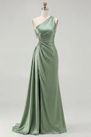 Laden Sie das Bild in den Galerie-Viewer, Schwarzes Langes Ballkleid mit einer Schulter und Schlitz