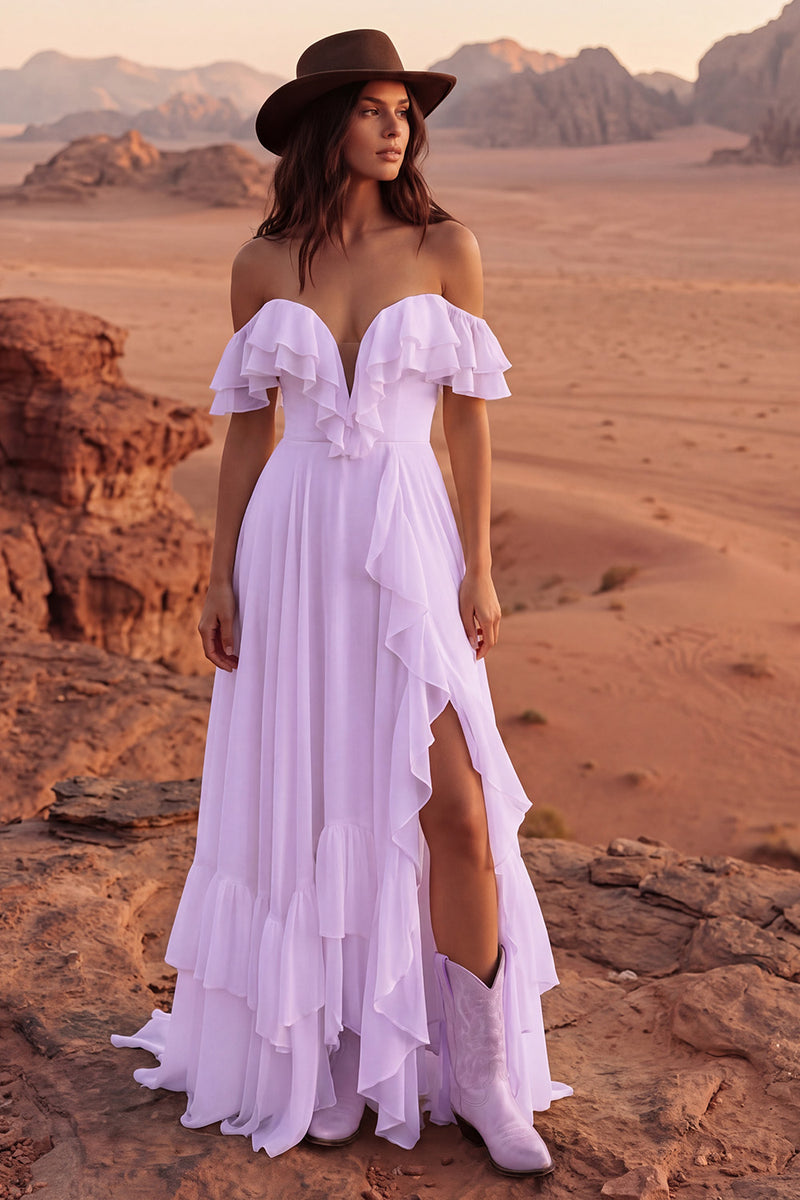 Laden Sie das Bild in den Galerie-Viewer, Elfenbein Schulterfreies A-Linie Maxi Strand Hochzeitskleid mit Rüschen