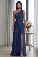 Laden Sie das Bild in den Galerie-Viewer, Golden Einschulteriges Falten Langes Festkleid mit Schlitz