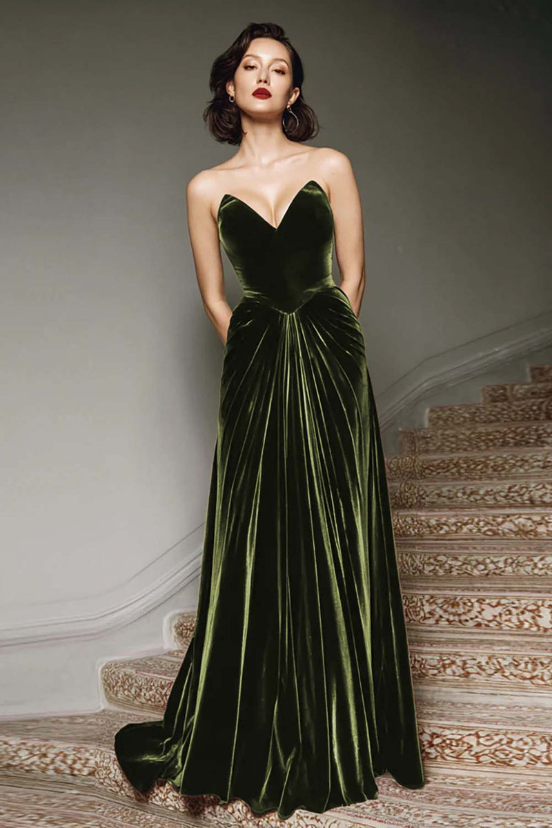 Laden Sie das Bild in den Galerie-Viewer, Burgundy Langes A-Linie Herzausschnitt Ballkleid aus Samt