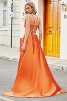 Laden Sie das Bild in den Galerie-Viewer, Trendiges A-Linie Spaghettiträger Pfauengrün Ballkleid mit Applikationen