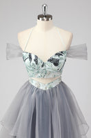 Laden Sie das Bild in den Galerie-Viewer, Schulterfreies Ausgeschnittenes Grünes Kurzes Cocktailkleid