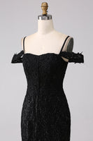 Laden Sie das Bild in den Galerie-Viewer, Schwarzes Meerjungfrauen Kalte Schulter Abschlussballkleid mit Schlitz